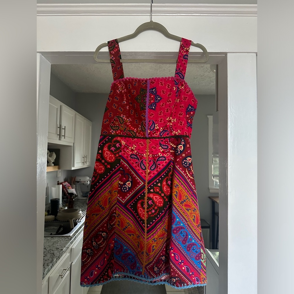 Farm Rio NWT Pattern Dress - Picture 2 of 4